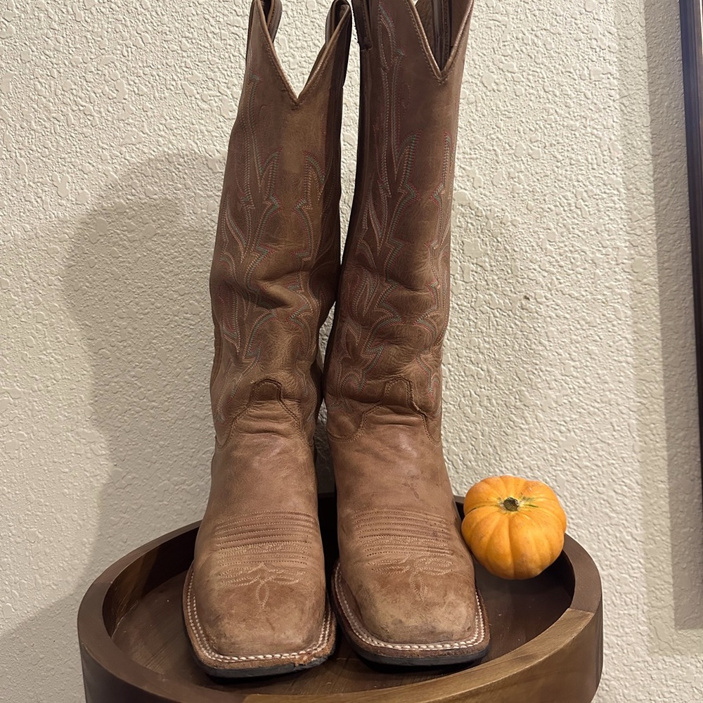 Justin tall boots 7.5